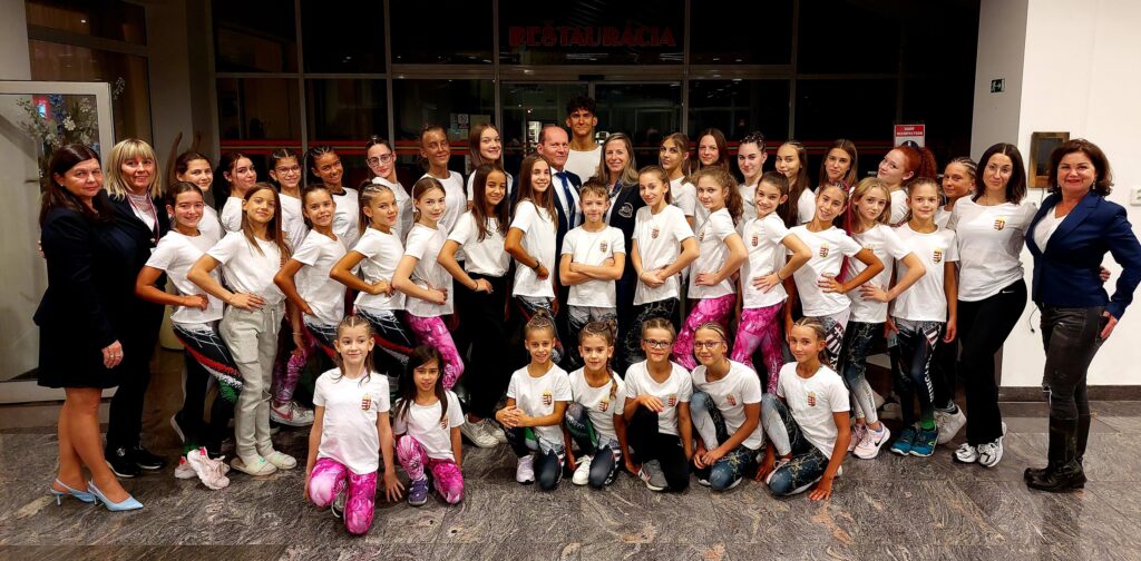 37 fős magyar gyerek fitness válogatott indul az EB-n